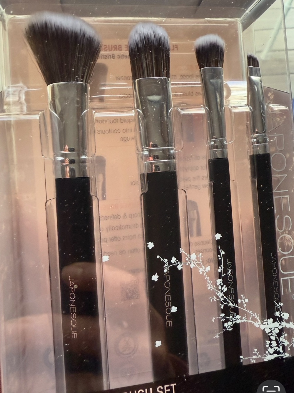 Japonesque Black 4-Piece Makeup Brush Set see length of brushes